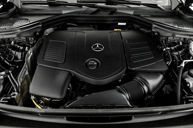 new 2025 Mercedes-Benz GLC 300 car, priced at $54,315