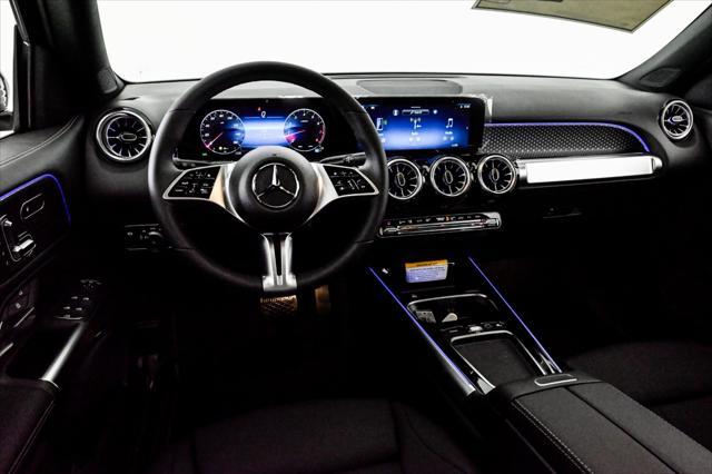 new 2025 Mercedes-Benz GLB 250 car, priced at $52,100