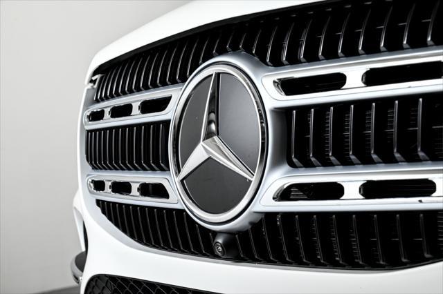 new 2025 Mercedes-Benz GLE 450 car, priced at $73,745