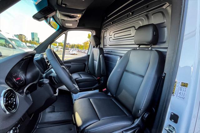 new 2025 Mercedes-Benz Sprinter 2500 car, priced at $70,809