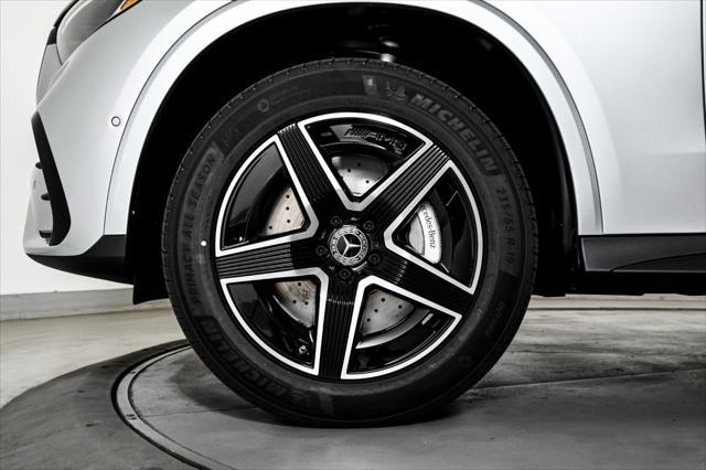 new 2025 Mercedes-Benz GLC 300 car, priced at $57,085