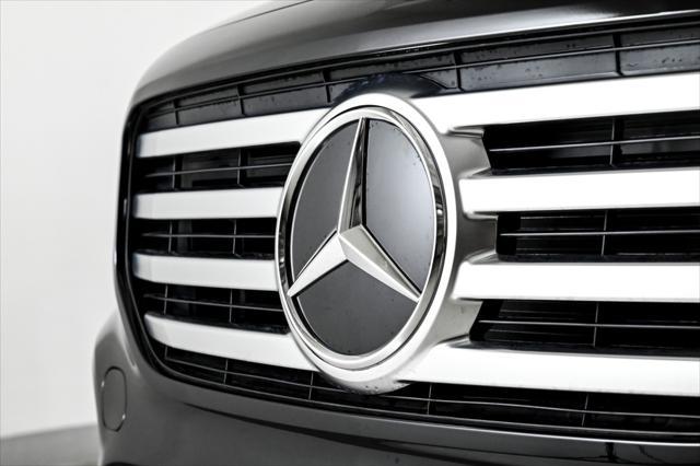 new 2025 Mercedes-Benz GLB 250 car, priced at $49,595