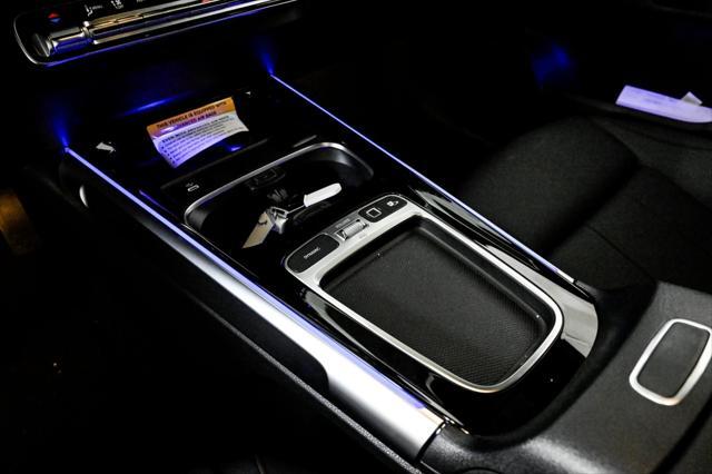 new 2025 Mercedes-Benz GLB 250 car, priced at $53,045
