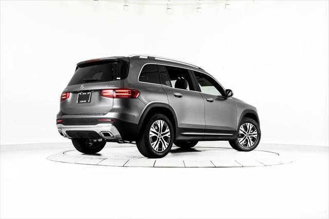 new 2025 Mercedes-Benz GLB 250 car, priced at $53,045
