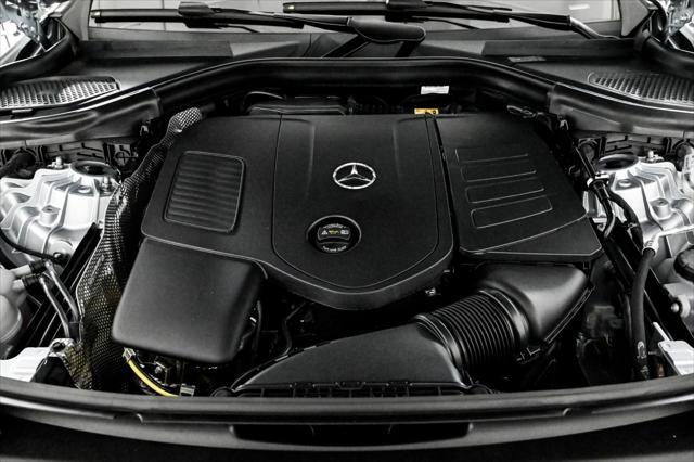 new 2025 Mercedes-Benz GLC 300 car, priced at $63,965