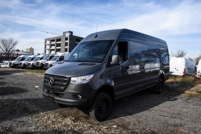 new 2024 Mercedes-Benz Sprinter 2500 car, priced at $76,009