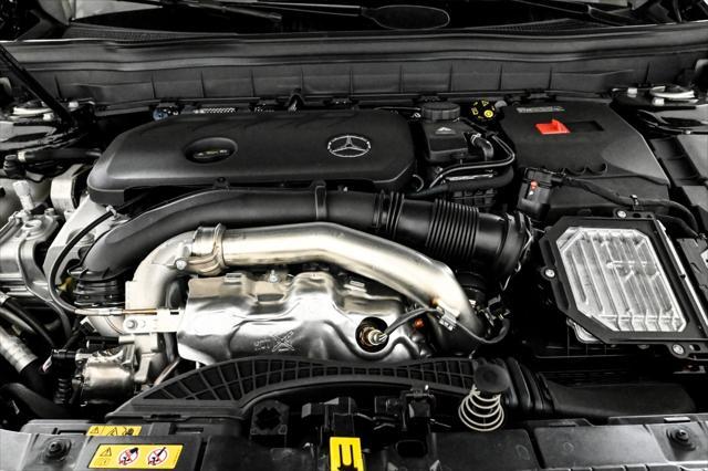 new 2025 Mercedes-Benz GLB 250 car, priced at $53,580