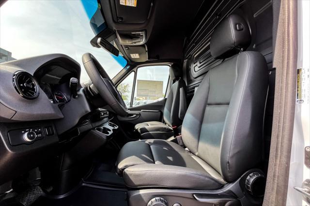 new 2025 Mercedes-Benz Sprinter 2500 car, priced at $67,936
