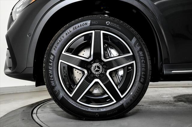 new 2025 Mercedes-Benz GLC 300 car, priced at $68,600