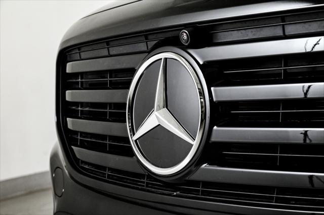 new 2025 Mercedes-Benz GLB 250 car, priced at $53,860