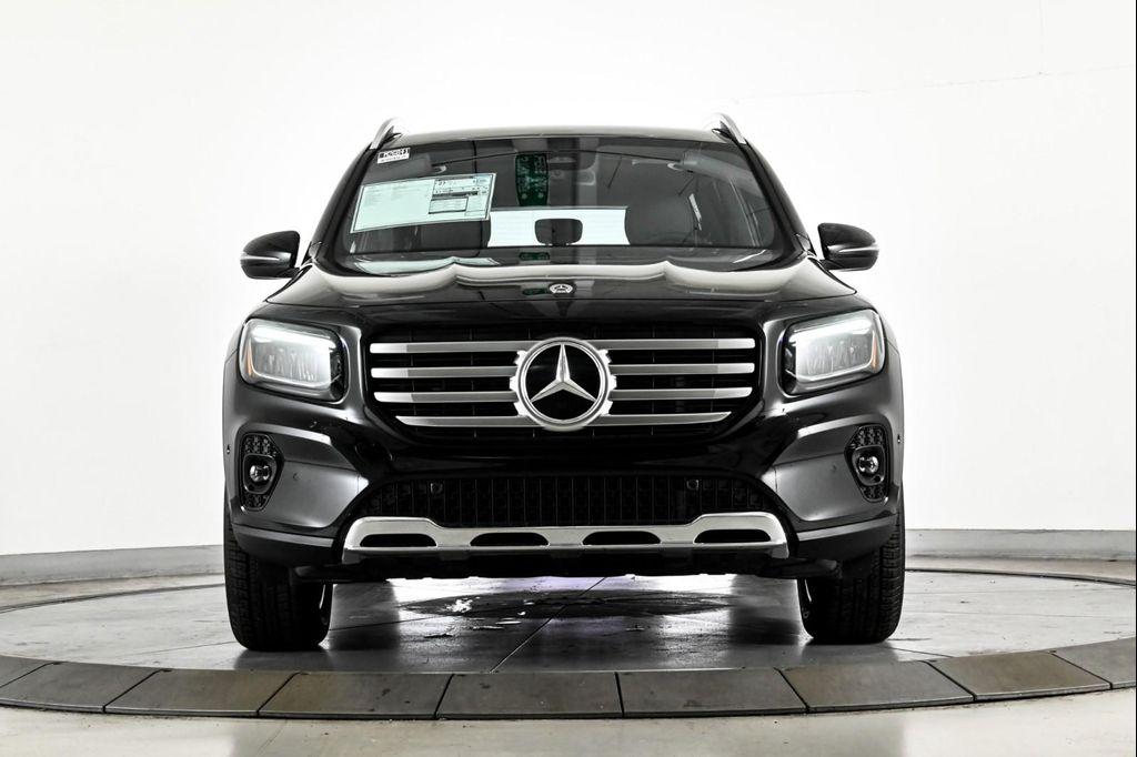 new 2026 Mercedes-Benz GLB 250 car, priced at $53,980