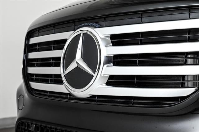 new 2025 Mercedes-Benz GLB 250 car, priced at $50,795