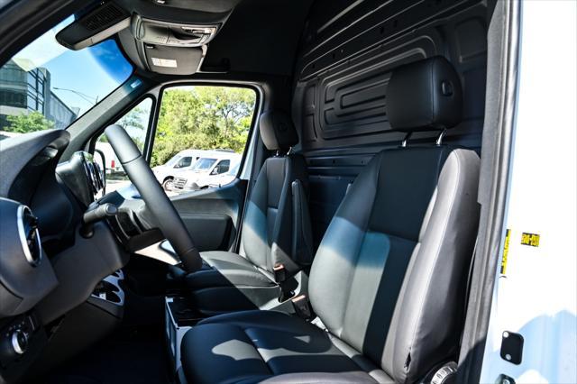 new 2025 Mercedes-Benz Sprinter 2500 car, priced at $67,168