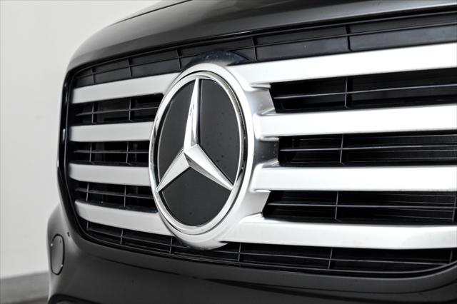 new 2025 Mercedes-Benz GLB 250 car, priced at $54,010