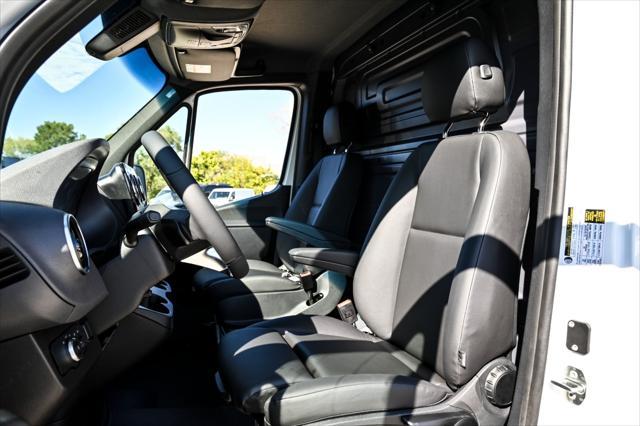 new 2025 Mercedes-Benz Sprinter 2500 car, priced at $60,624