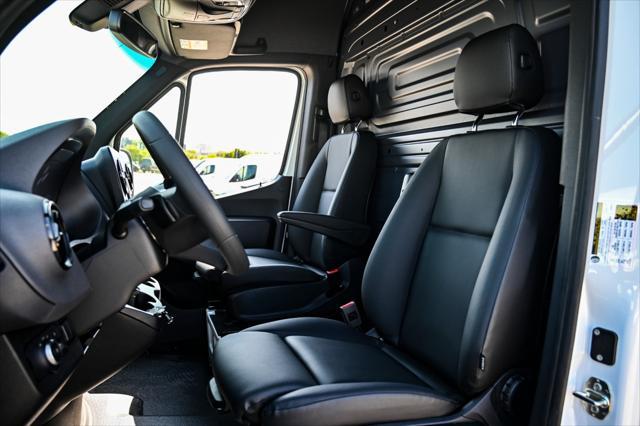 new 2025 Mercedes-Benz Sprinter 2500 car, priced at $64,194