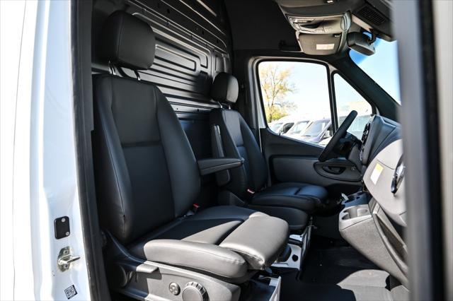 new 2025 Mercedes-Benz Sprinter 2500 car, priced at $64,194