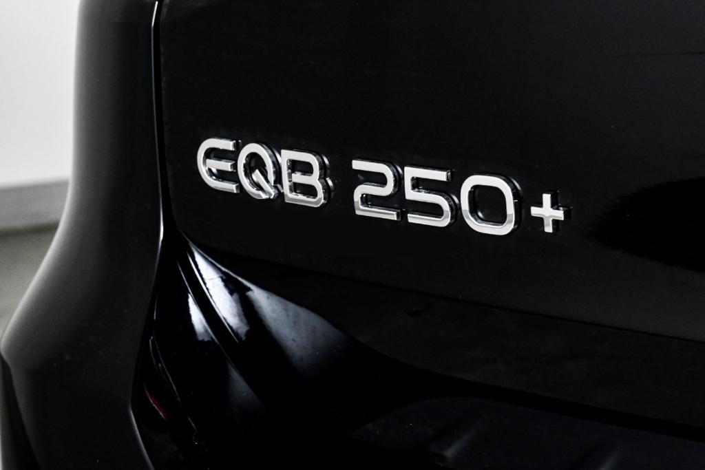 new 2024 Mercedes-Benz EQB 250 car, priced at $61,390