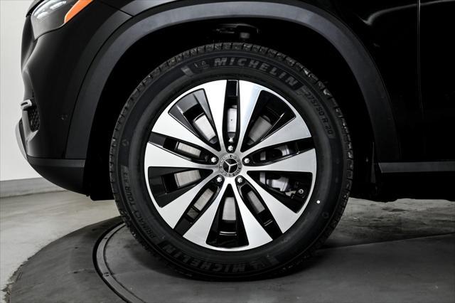 new 2025 Mercedes-Benz GLE 450 car, priced at $73,965