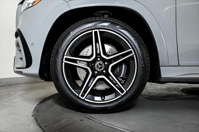new 2025 Mercedes-Benz GLS 450 car, priced at $104,215