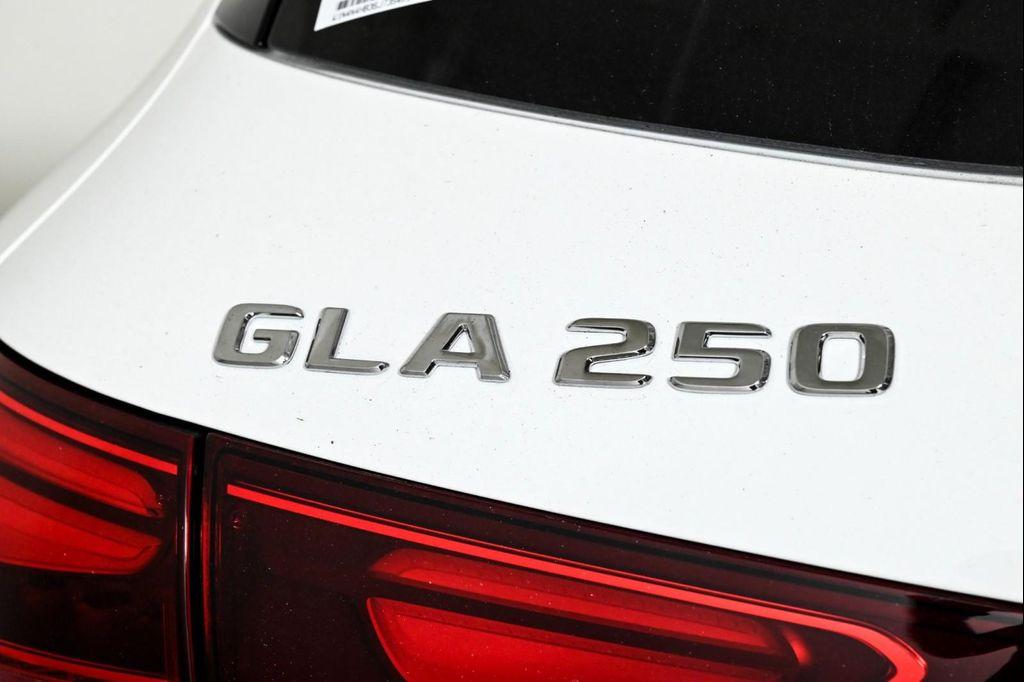 new 2025 Mercedes-Benz GLA 250 car, priced at $46,345