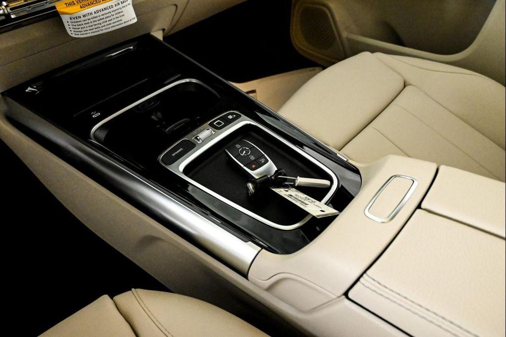 new 2025 Mercedes-Benz GLA 250 car, priced at $46,345