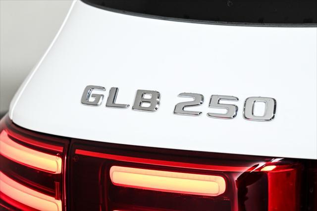 new 2025 Mercedes-Benz GLB 250 car, priced at $54,425