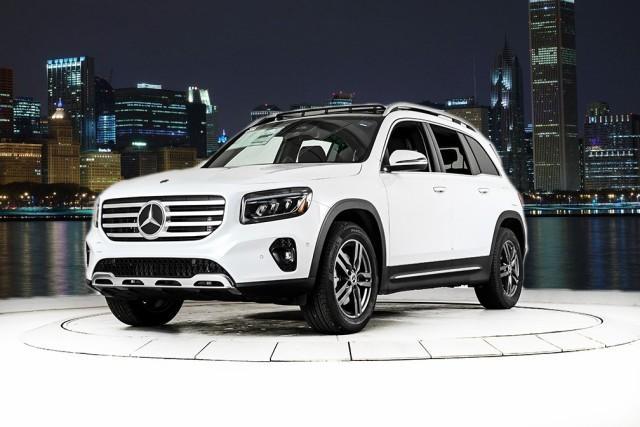 new 2024 Mercedes-Benz GLB 250 car, priced at $50,785