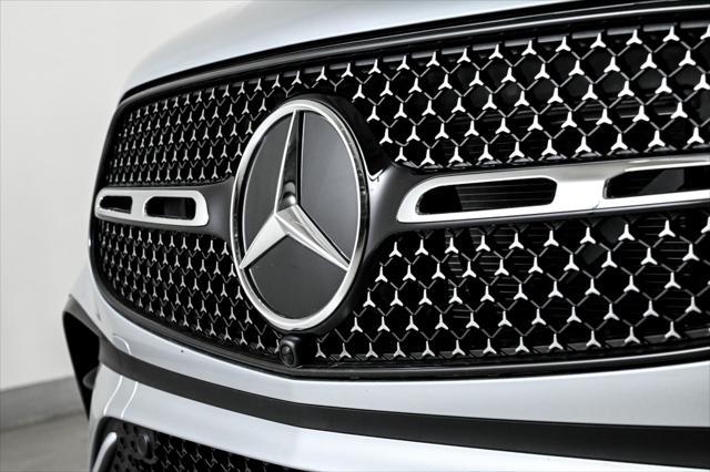 new 2025 Mercedes-Benz GLC 300 car, priced at $58,550
