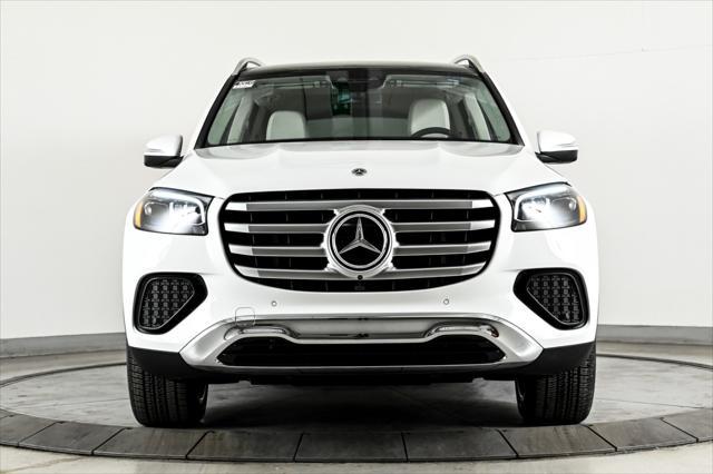 new 2025 Mercedes-Benz GLS 450 car, priced at $90,980