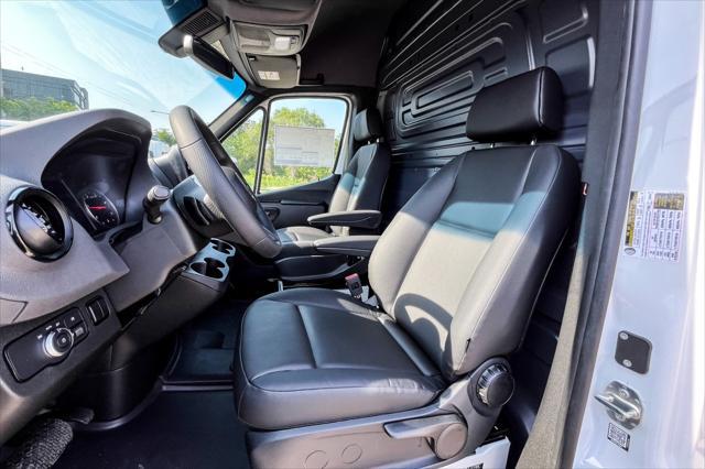 new 2025 Mercedes-Benz Sprinter 2500 car, priced at $60,282