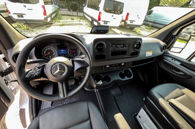 new 2025 Mercedes-Benz Sprinter 2500 car, priced at $60,282
