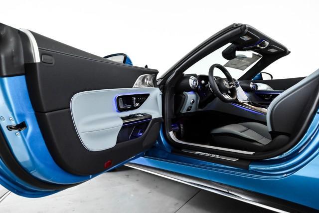 new 2024 Mercedes-Benz AMG SL 43 car, priced at $117,985