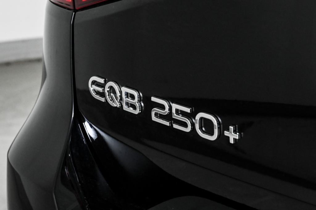 new 2024 Mercedes-Benz EQB 250 car, priced at $61,390