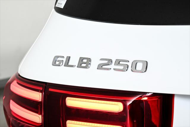 new 2025 Mercedes-Benz GLB 250 car, priced at $54,425