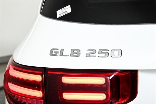 new 2025 Mercedes-Benz GLB 250 car, priced at $49,595