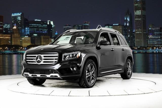 new 2024 Mercedes-Benz GLB 250 car, priced at $48,860