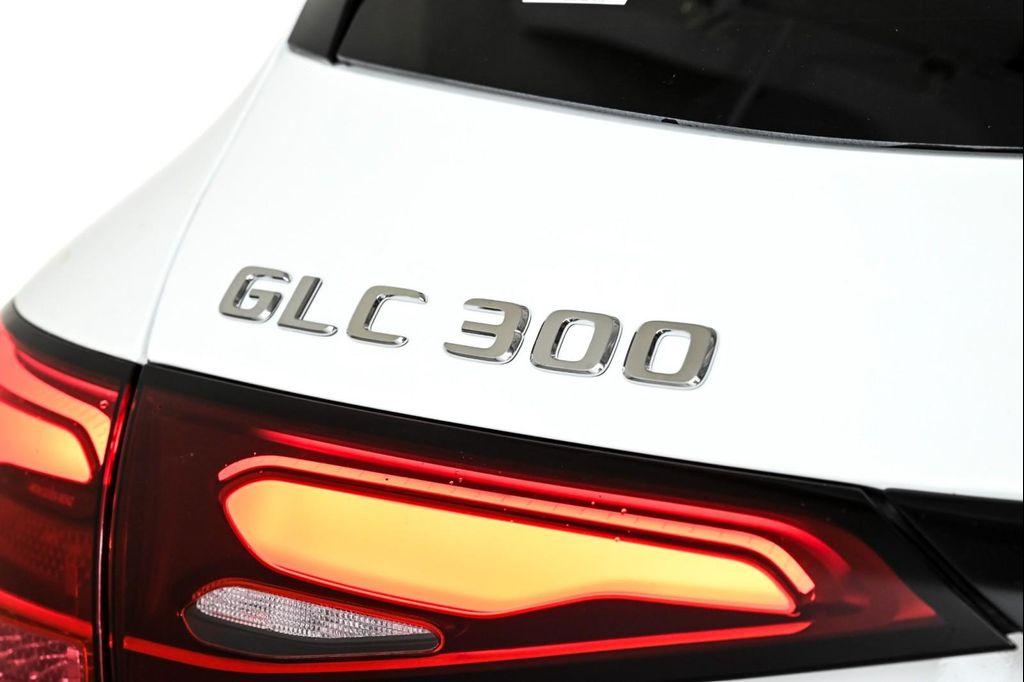new 2025 Mercedes-Benz GLC 300 car, priced at $54,920