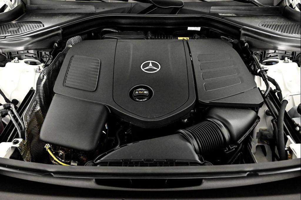 new 2025 Mercedes-Benz GLC 300 car, priced at $54,920