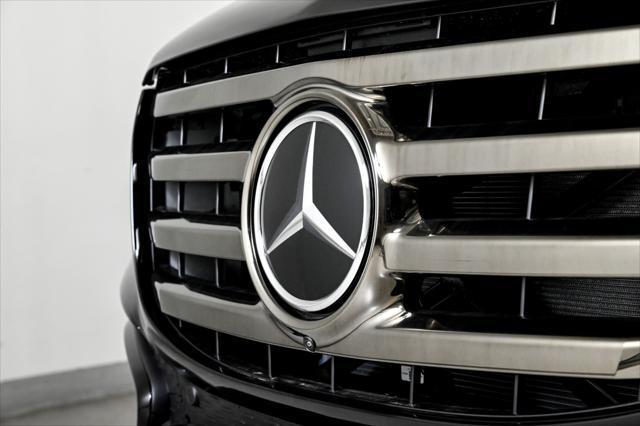 new 2025 Mercedes-Benz GLS 450 car, priced at $98,210