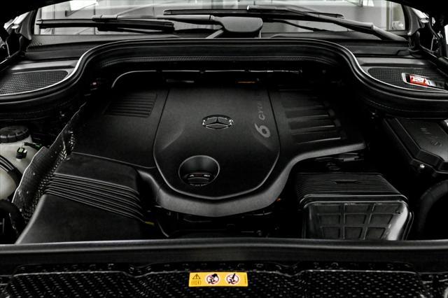 new 2025 Mercedes-Benz GLS 450 car, priced at $98,210