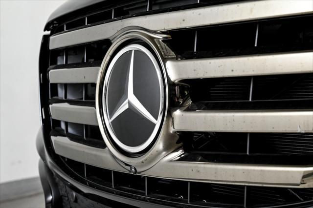 new 2025 Mercedes-Benz GLS 580 car, priced at $122,560