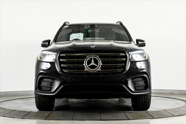 new 2025 Mercedes-Benz GLS 580 car, priced at $122,560