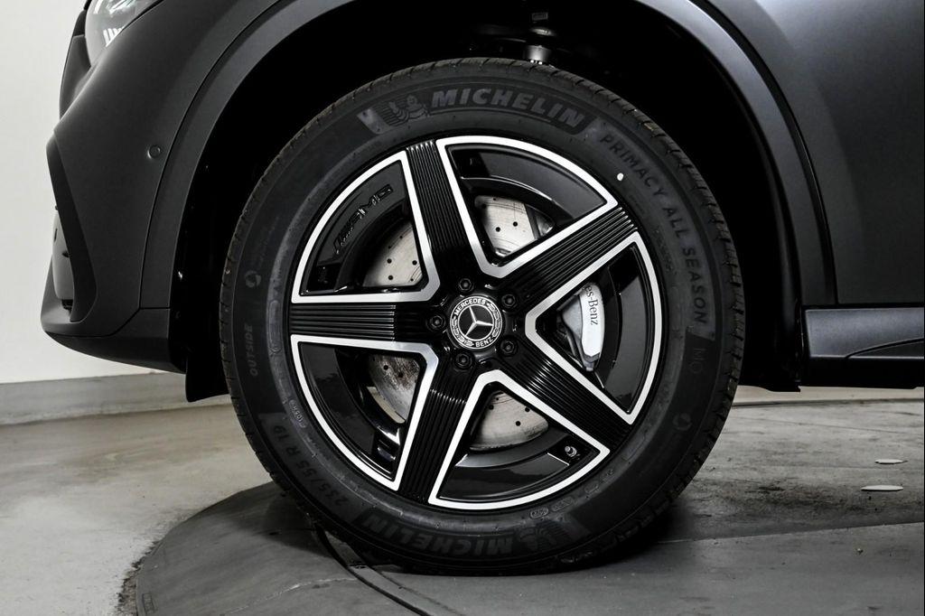 new 2025 Mercedes-Benz GLC 300 car, priced at $69,735