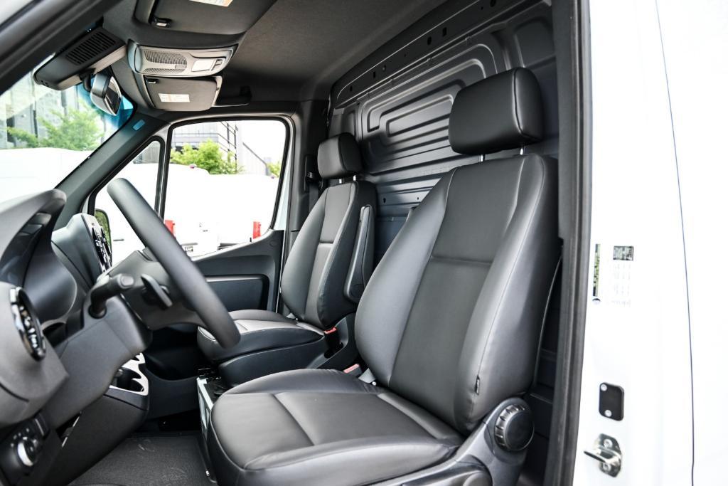 new 2024 Mercedes-Benz Sprinter 2500 car, priced at $55,042