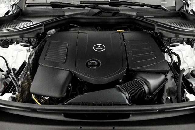 new 2025 Mercedes-Benz GLC 300 car, priced at $57,800