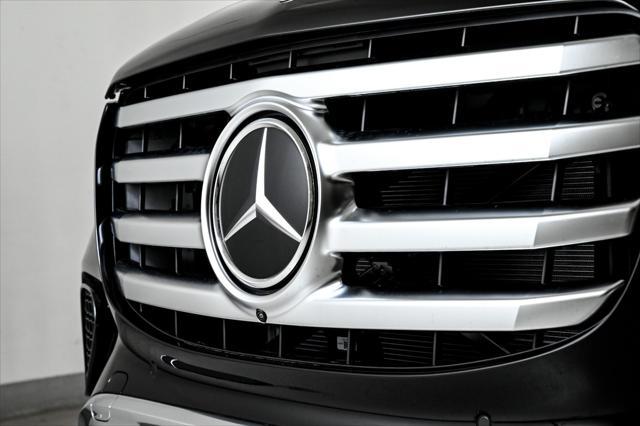 new 2025 Mercedes-Benz GLS 450 car, priced at $98,780