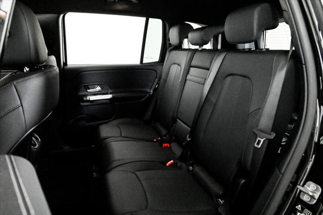 new 2025 Mercedes-Benz GLB 250 car, priced at $49,595