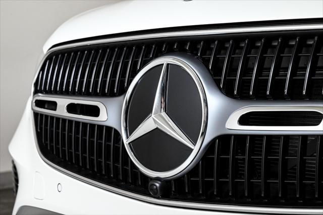 new 2024 Mercedes-Benz GLC 300 car, priced at $54,420