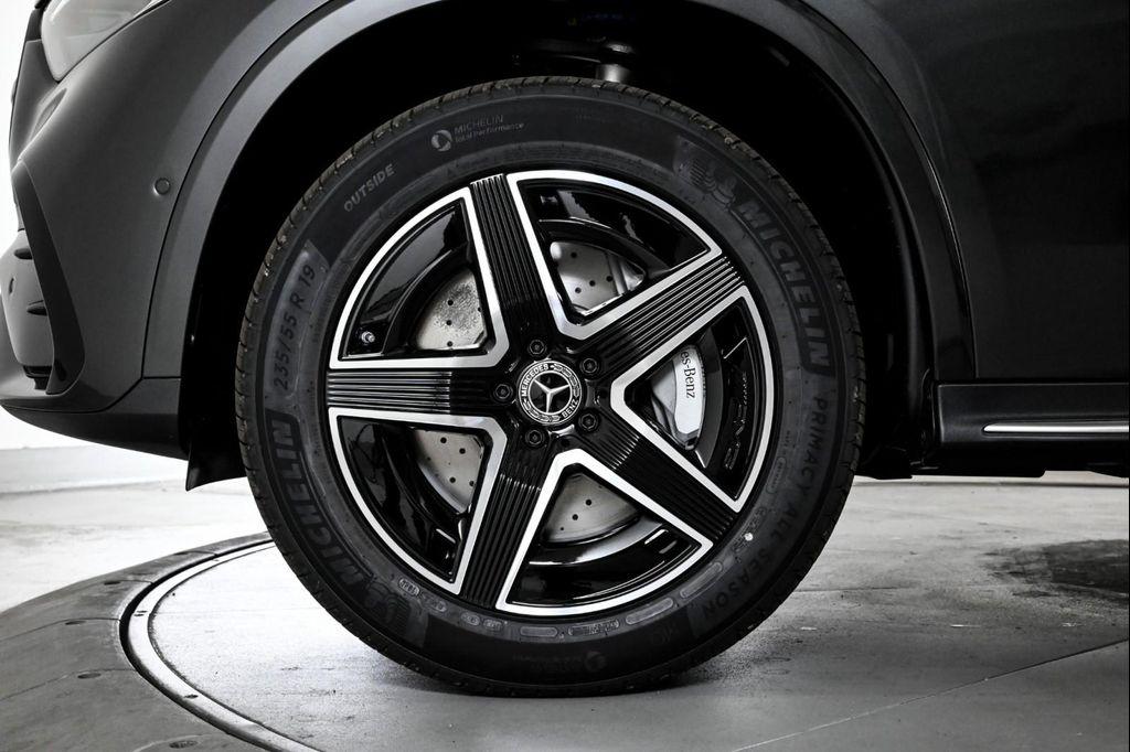 new 2026 Mercedes-Benz GLC 300 car, priced at $59,110